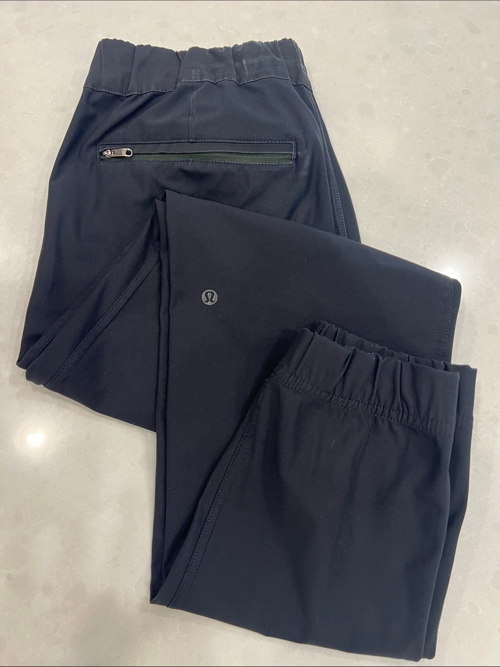 Lululemon Men's Black Elastic-Waist Jogger Pants